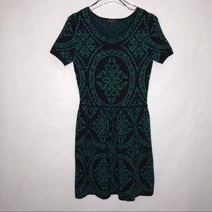 Romeo + Juliet Green Black Sweater Dress